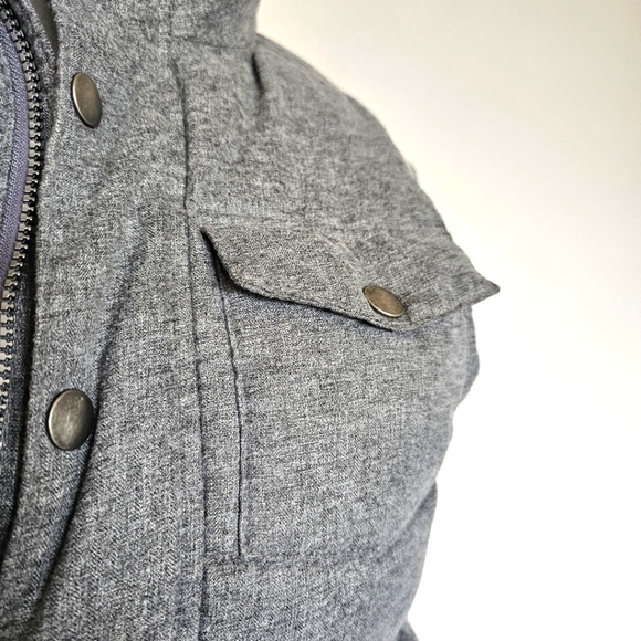 Old Navy Boys/Girls Quilted Gray Puffer Vest Flannel Look Sz L 5 Pockets… - Picture 10 of 11